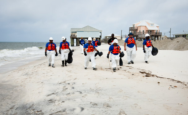 Scientists collaborate more when disaster strikes