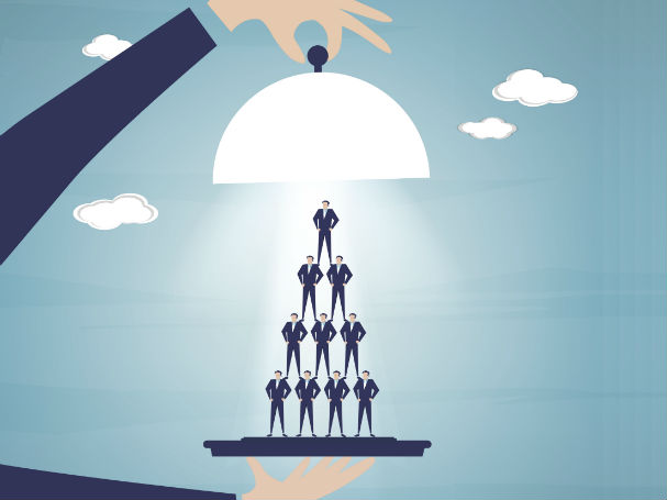 Unmasking the hidden networks behind academic success