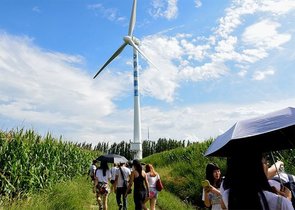 US-China science weathers political ill wind