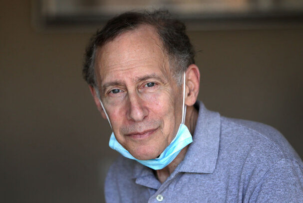 Coronavirus vaccine front-runner Moderna puts MIT chemist-entrepreneur Robert Langer in the spotlight