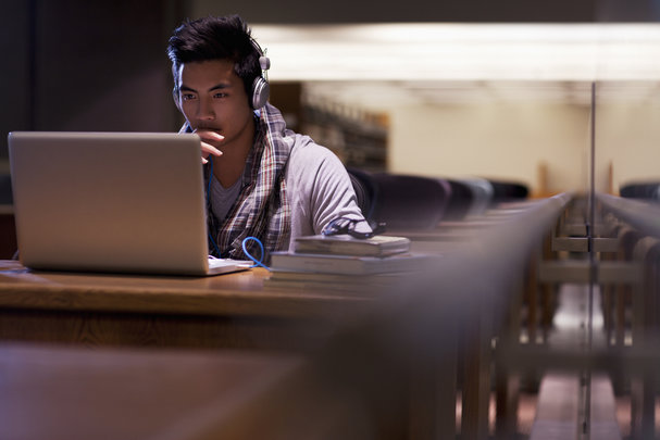 Forced shift to online teaching in pandemic unleashes educators’ deepest job fears