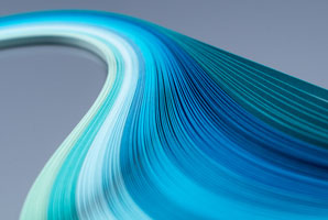 Adding backbone to flexible batteries with a spine