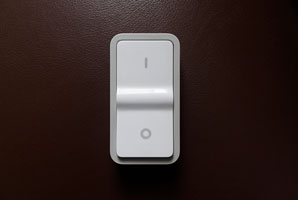 Turning on the spin-current switch