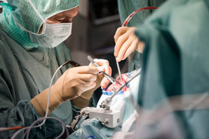Safer brain surgery through the eye of the needle