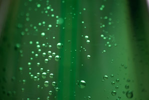 Recycling CO2 by harnessing diurnal temperature change