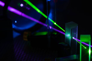 Quantum laser defies textbooks