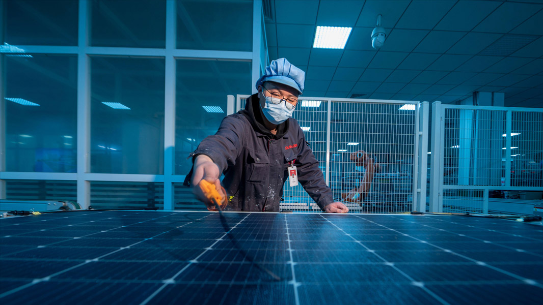 China accounts for more than half of leading output in the applied sciences
